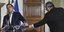 Ο Αλέξης Τσίπρας με τον Νίκο Κοτζιά/ Φωτογραφία: EUROKINISSI- ΤΑΤΙΑΝΑ ΜΠΟΛΑΡΗ