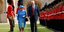 Ο Ντόναλντ Τραμπ και η βασίλισσα Ελισάβετ/ Φωτογραφία AP images