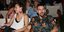 Η Ζένια Μπονάτσου με τον συνοδό της στην θεατρική πρεμιέρα «Πανικός στο υπουργείο»