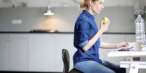 Μια νέα καρέκλα για σωστή στάση του σώματος