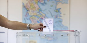 Χέρι στην κάλπη