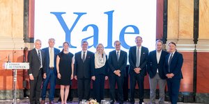 Γεύμα εργασίας σε αντιπροσωπεία του Yale παρέθεσε η Εθνική Τράπεζα
