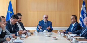 Ο Κωστής Χατζηδάκης στη σύσκεψη για τη διαχείριση των υδάτων
