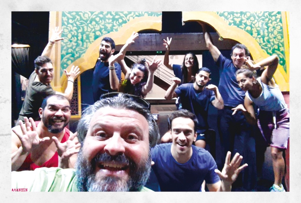 Ο ΑΛΑΝΤΙΝ επιστρέφει στο Θέατρο Τέχνης μετά το 2010 όπου πρωτοπαρουσιάστηκε από την ίδια ομάδα συντελεστών με εξαιρετική επιτυχία (παίχτηκε για 2 συνεχόμενες σεζόν). Το γνωστό παραμύθι από τις Χίλιες και μια νύχτες παρουσιάζεται σε μορφή μιούζικαλ από τον Δημήτρη Δεγαϊτη