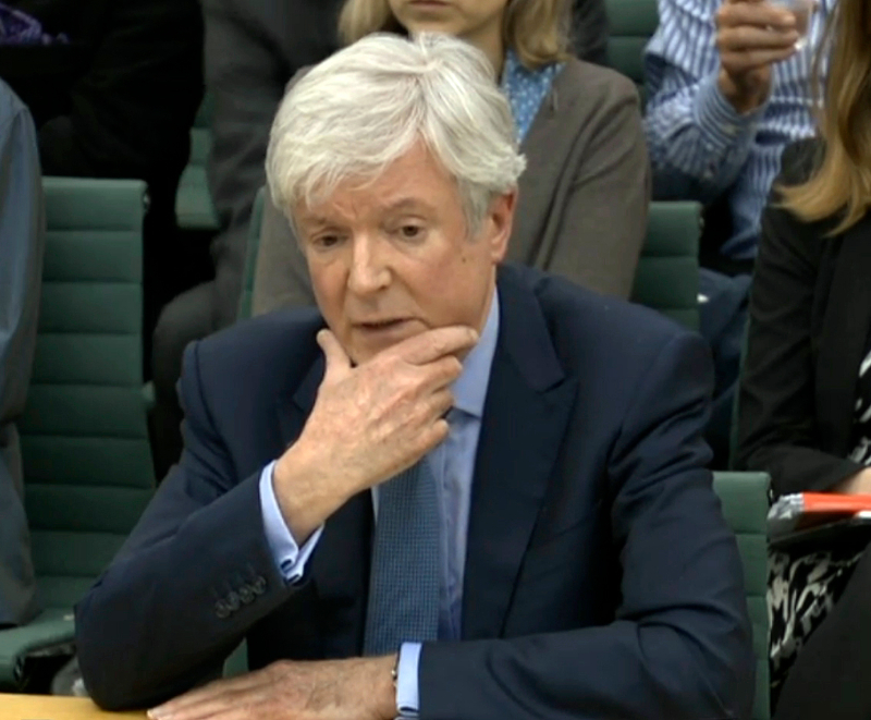 O γενικός διευθυντής του BBC Τόνι Χολ  έχει δεσμευτεί ότι το δίκτυο θα κλείσει το μισθολογικό χάσμα ανδρών γυναικών/Φωτογραφία: ΑΡ