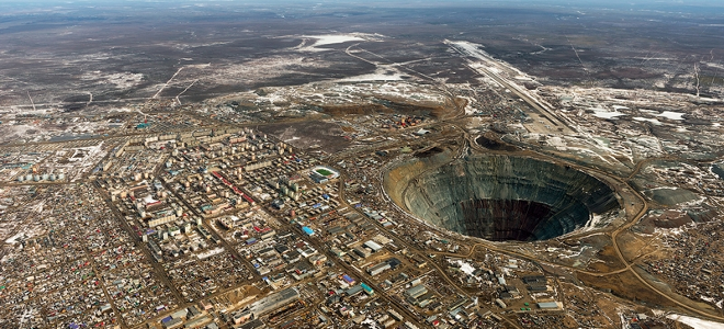Μίρνι: Μία πόλη δίπλα στο...χάος!