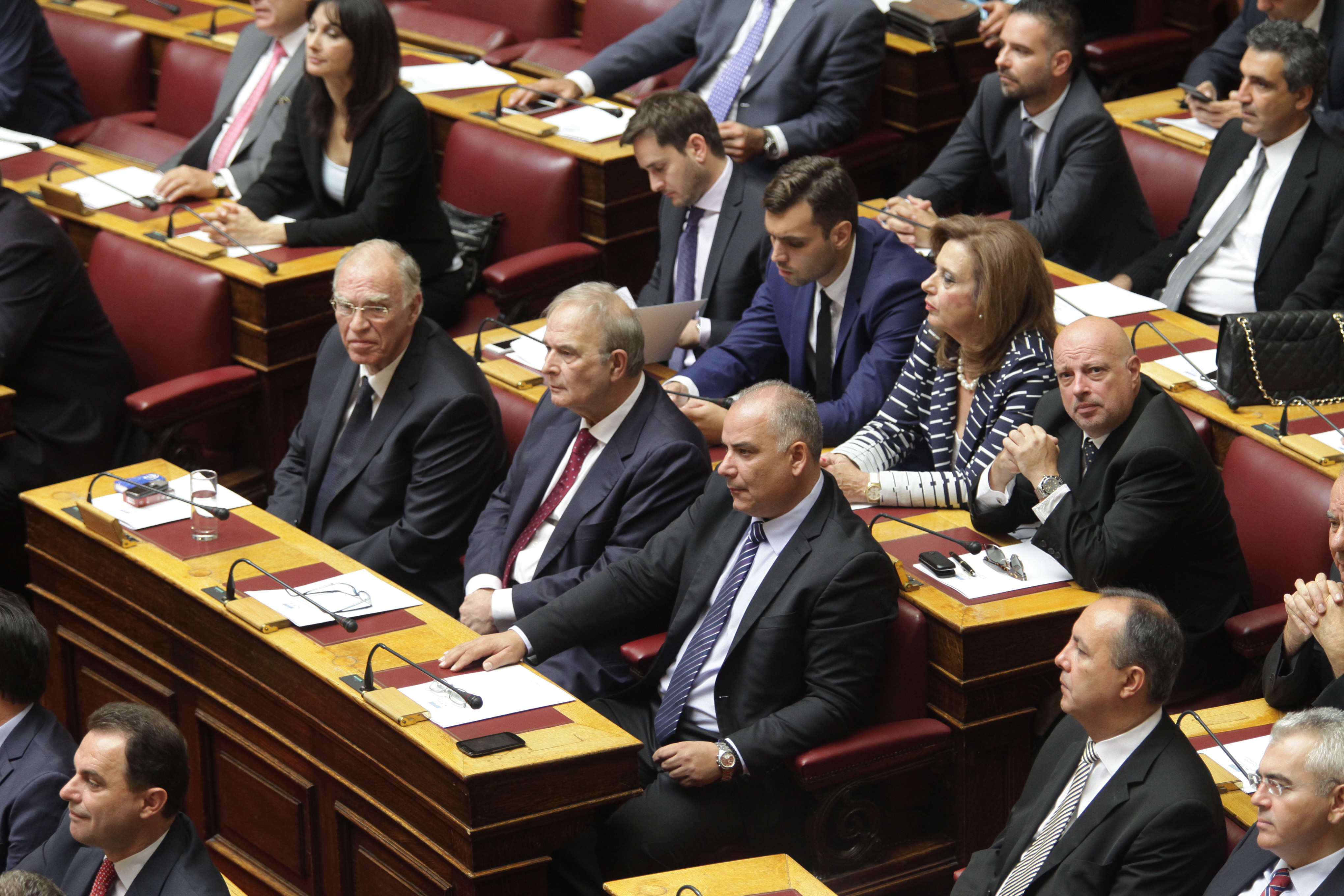 Πρώτη μέρα του Βασίλη Λεβέντη στη βουλή -Δείτε όλο το παρασκήνιο [εικόνες] | iefimerida.gr 3