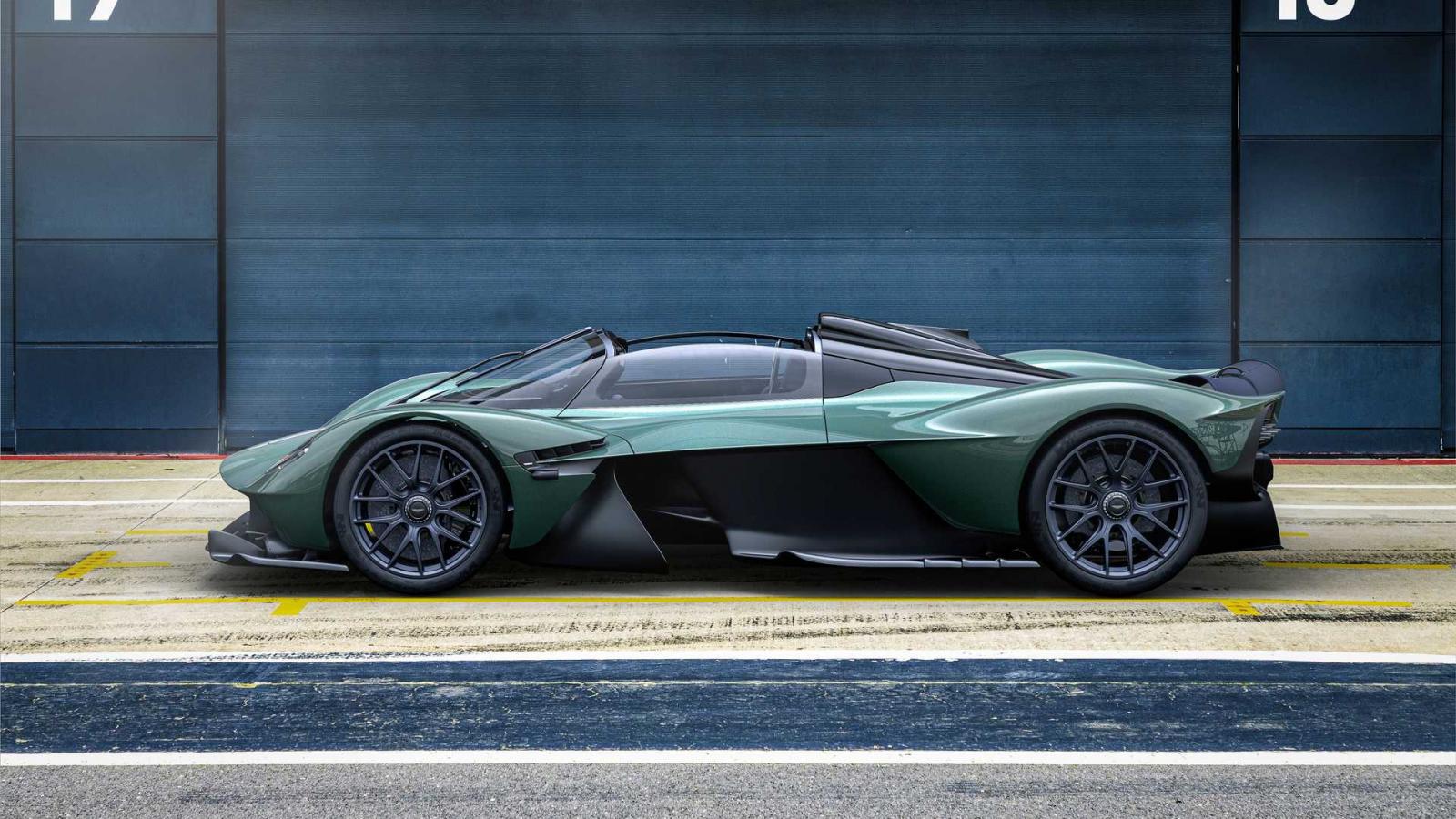 Aston martin valkyrie spider Aston martin valkyrie spider