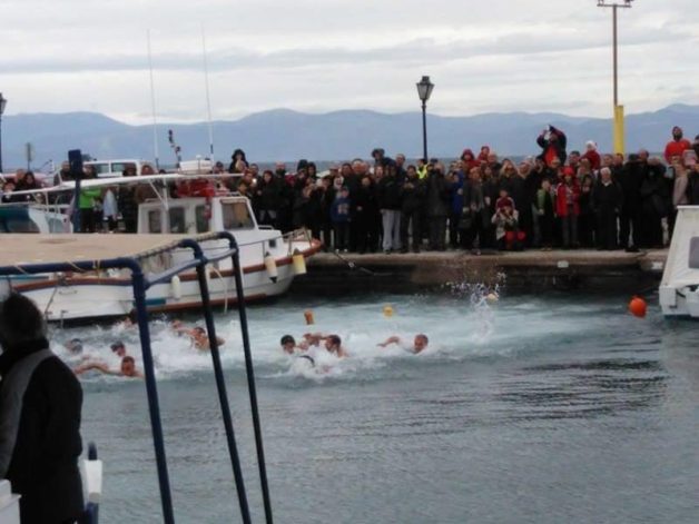 Με λαμπρότητα γιορτάστηκαν τα Θεοφάνεια σε όλη τη χώρα [εικόνες]  , φωτογραφία-57