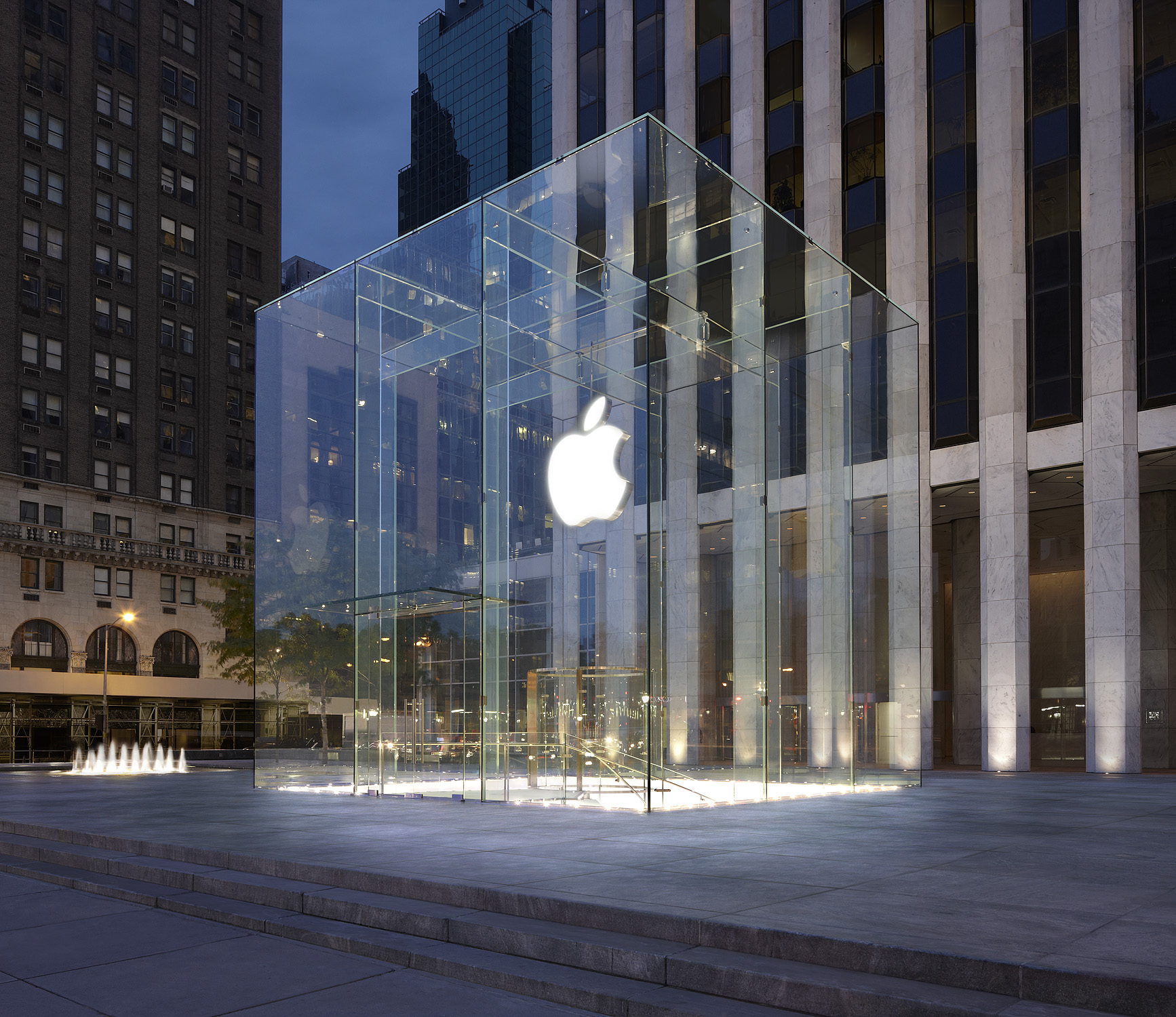 Διαστημικό design: Αυτά είναι τα πιο εντυπωσιακά Apple Stores στον κόσμο [εικόνες] | iefimerida.gr 2