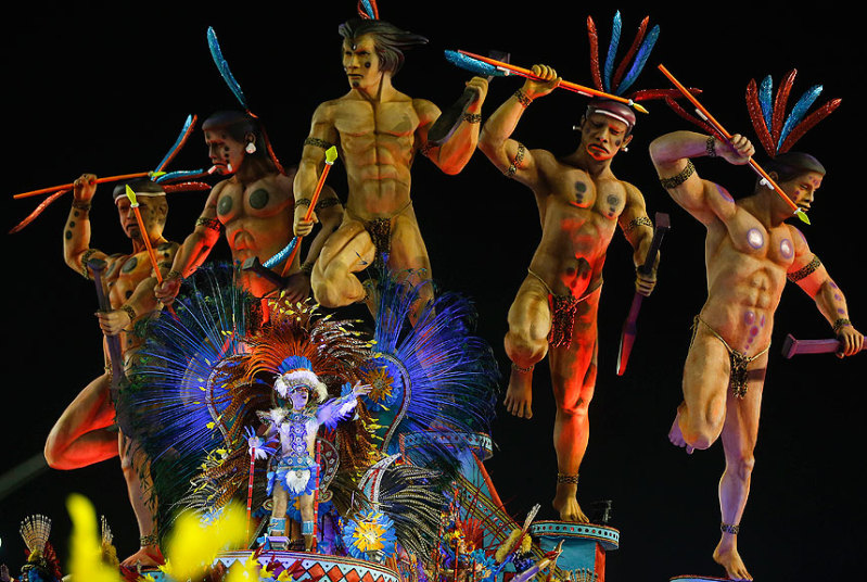Οι Βραζιλιάνοι ξεσαλώνουν-Το καρναβάλι του Ρίο μέσα από 35 
