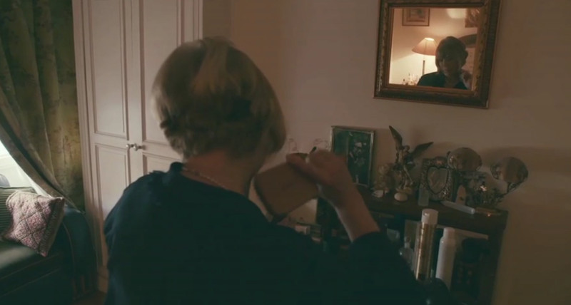 Δείτε το διαμέρισμα της Μαριάν Φέιθφουλ -Της τραγουδίστριας-είδωλο των 60s [βίντεο] | iefimerida.gr 3