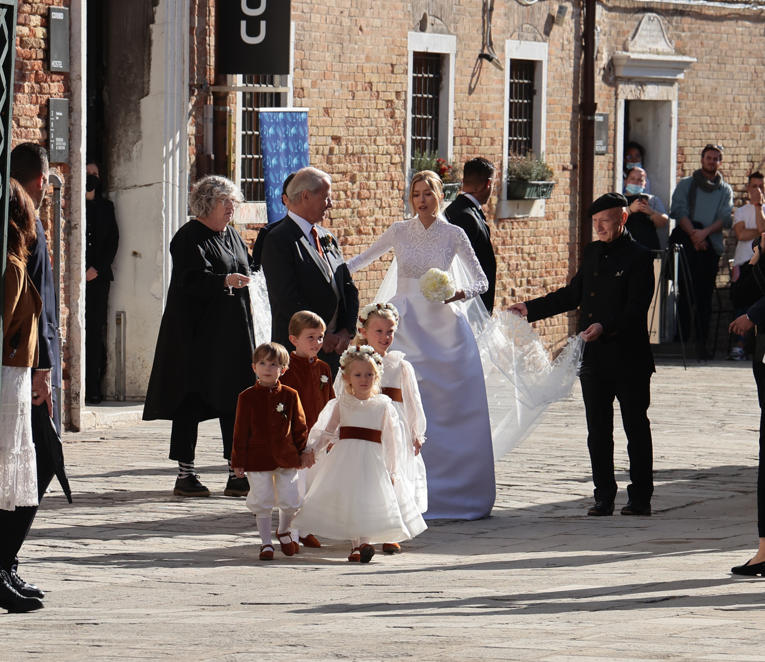 Beyonce and JAY-Z Attend Tiffany & Co. Executive's Wedding in Venice