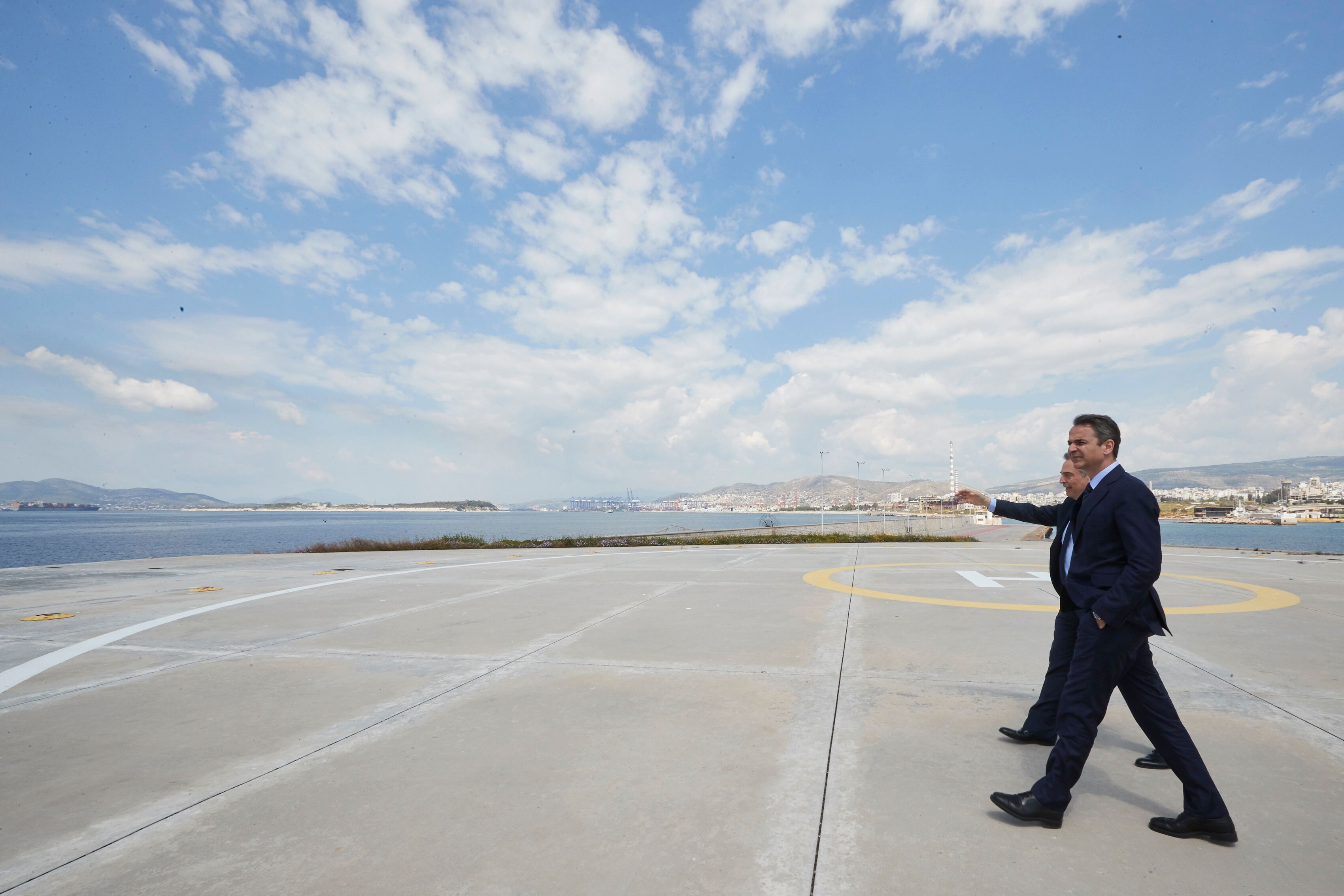 Ο Κυριάκος Μητσοτάκης στον Πειραιά