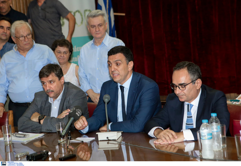 Ο Βασίλης Κικίλιας με τον Ανδρέα Ξανθό
