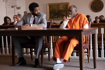 Στιγμιότυπα από τη σειρά For Life