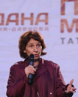 H προεδρική υποψήφια του VMRO-DPNE, Γκορντάνα Σιλιανόφσκα Ντάκφοβα.