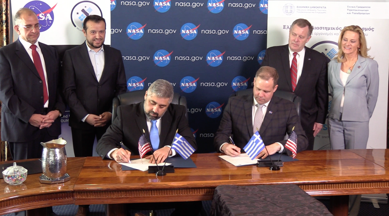 H υπογραφή του ΕΛΔΟ με τη NASA