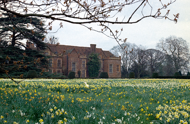 Î¤Î¿ Sutton House Ï„Î¿Ï… Î–Î±Î½ Î Î¿Î» Î“ÎºÎµÏ„Î¯ ÏƒÏ„Î¿ Î£Î¬ÏÎµÏŠ Ï„Î·Ï‚ Î‘Î³Î³Î»Î¯Î±Ï‚.  