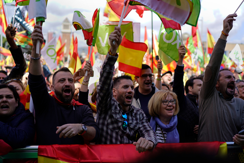 Οπαδοί του ακροδεξιού Vox σε πρόσφατη προεκλογική συγκέντρωση στη Βαρκελώνη