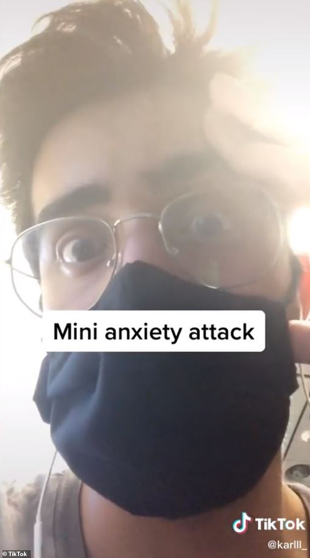 Σε κρίση πανικού ο επιβάτης ανακαλύπτοντας την ρωγμή στο παράθυρο