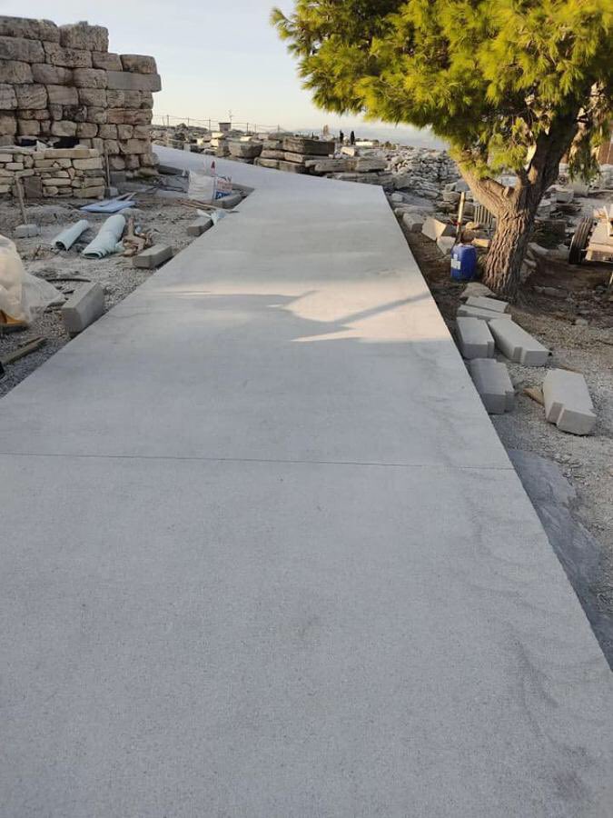 Η εικόνα από τις εργασίες στην Ακρόπολη