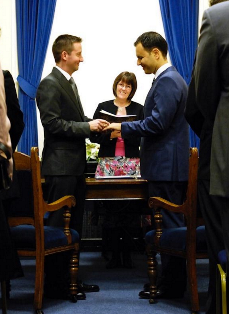 Ο Αλέξης Πατέλης παντρεύτηκε με τον σύντροφό του Μιχάλη στο Λονδίνο το 2009