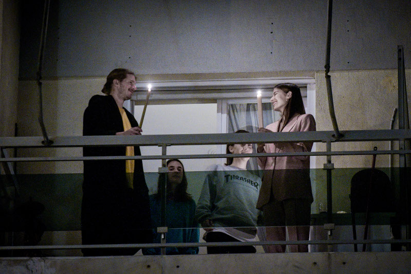 Ανάσταση στα μπαλκόνια