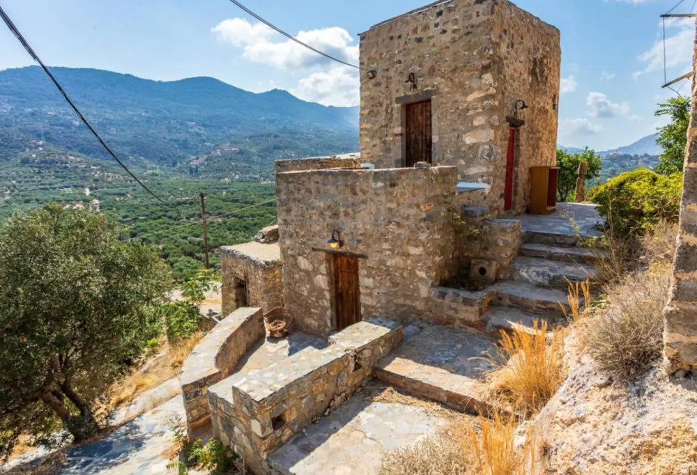 Πετρόχτιστος ανεμόμυλος