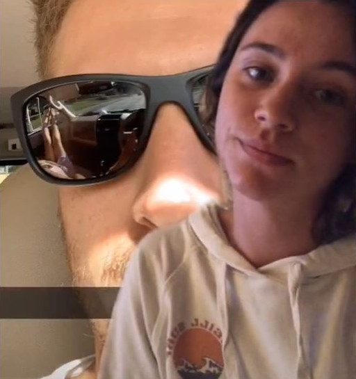 άνδρας αντανάκλαση γυαλιά ηλίου πόδια γυναικεία