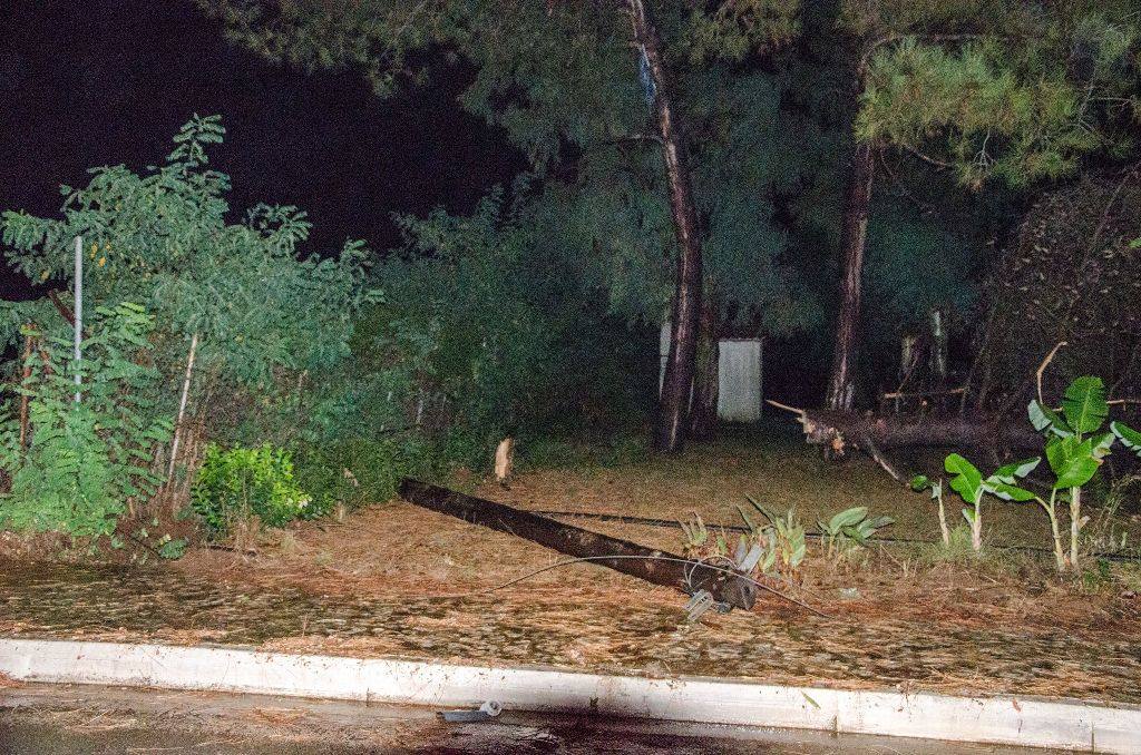 Κακοκαιρία «Ιανός»: Εικόνες καταστροφής στην Ηλεία -
