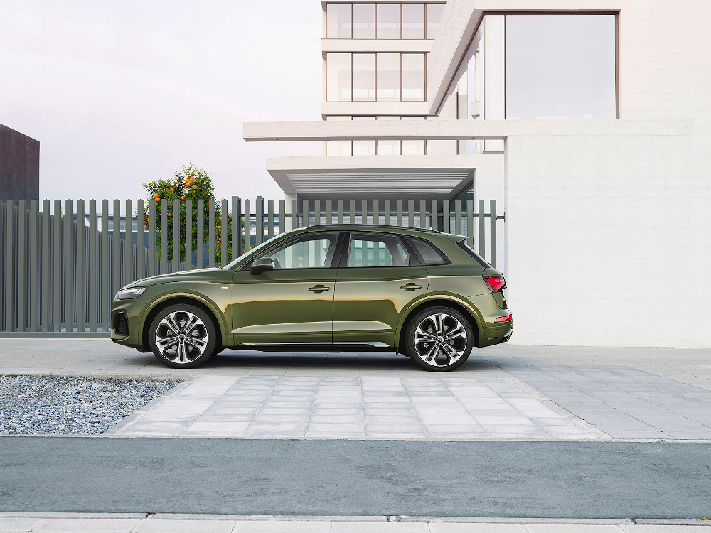 H Audi παρουσιάζει το ανανεωμένο Q5