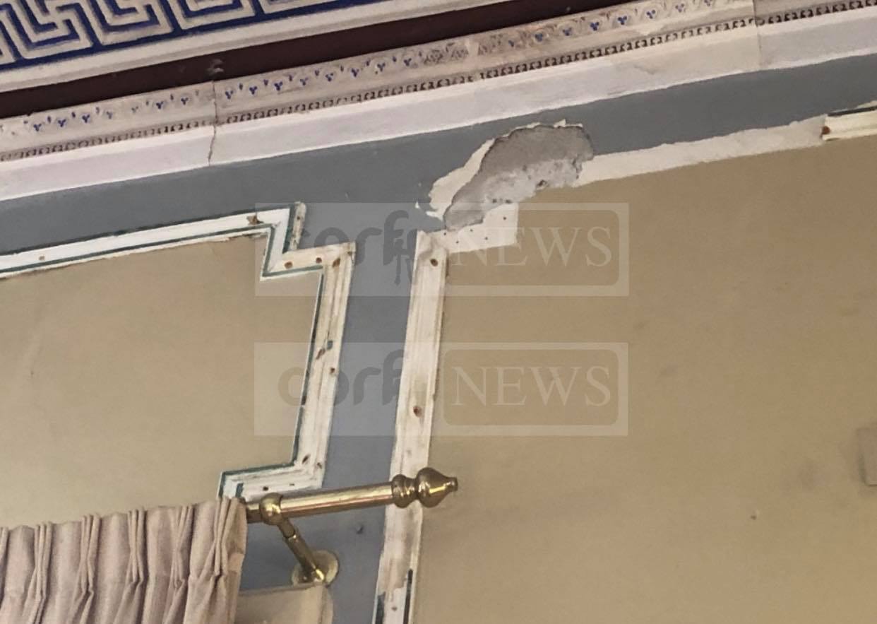 Προβλήματα τοιχογραφίες στο Αχίλλειον