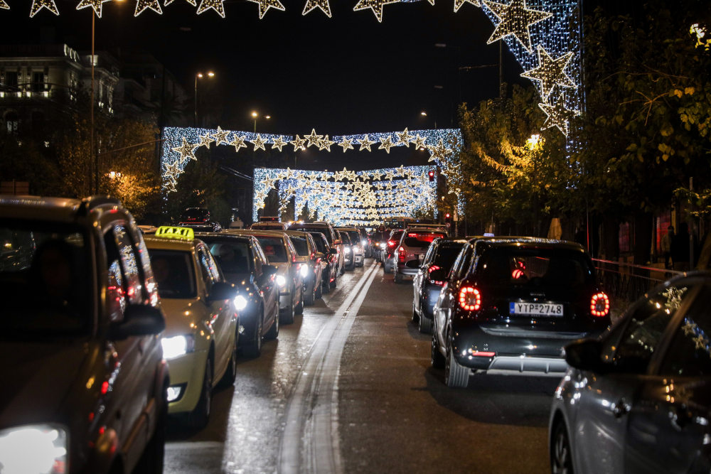 Μποτιλιάρισμα και στο κέντρο της Αθήνας μετά τον Κηφισό -Σαν να μην υπάρχει lockdown οι ρυθμοί στην πρωτεύουσα 5 Κίνηση στο κέντρο της Αθήνας