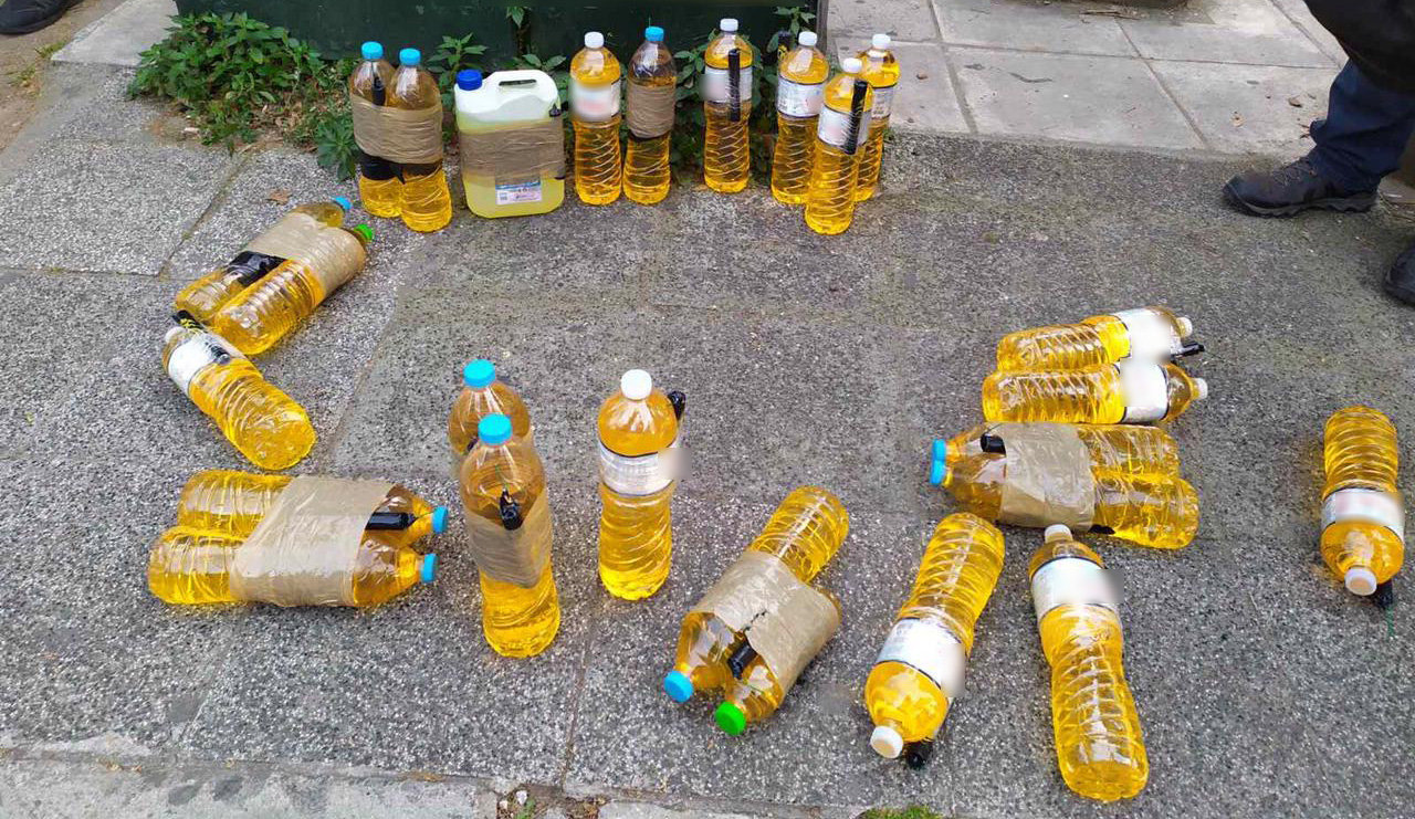 Δεκάδες μπουκάλια βενζίνης στη Νέα Σμύρνη