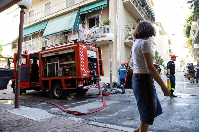 ΠΥΡΚΑΓΙΑ ΣΕ ΔΙΑΜΕΡΙΣΜΑ ΣΤΗΝ ΔΑΦΝΗ