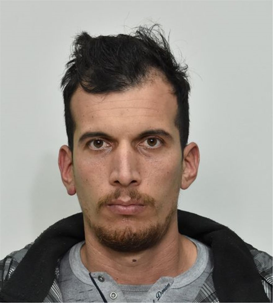 Οι τρεις κακοποιοί που είχαν «ρημάξει» καταστήματα στα Νότια Προάστια 2 Οι τρεις κακοποιοί που είχαν «ρημάξει» καταστήματα στα Νότια Προάστια