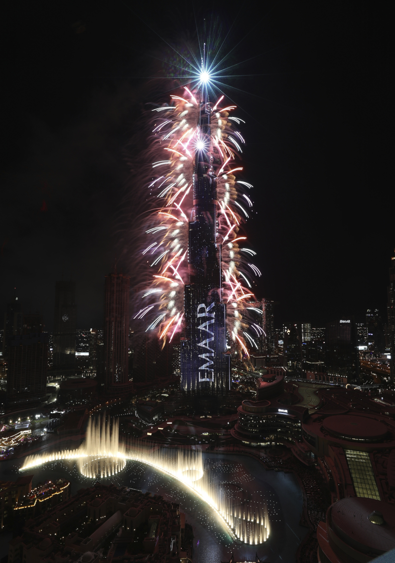 Εντυπωσιακά πυροτεχνήματα στο Ντουμπάι