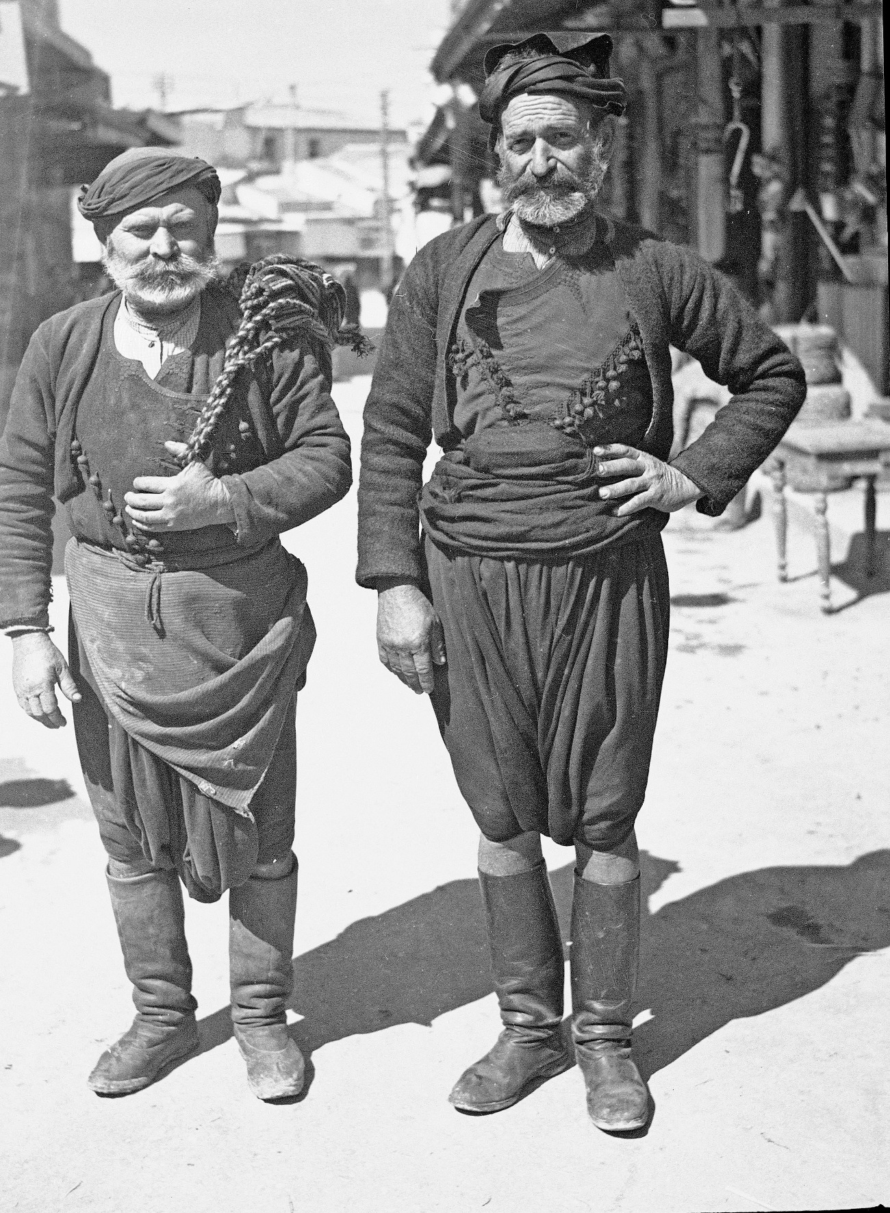 δυο κρητικοι το 1940