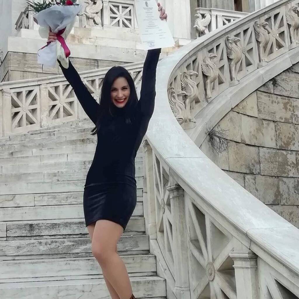 Η Βάλια (Έφη Ρασσιά) Χάσκα που θα πρωταγωνιστήσει στα νέα επεισόδια του «Καφέ της Χαράς»