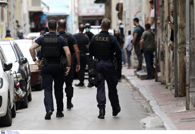 ΕΛΑΣ επιχείρηση σε εγκαταλελειμμένο κτίριο