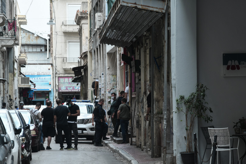 ΕΛΑΣ επιχείρηση σε εγκαταλελειμμένο κτίριο