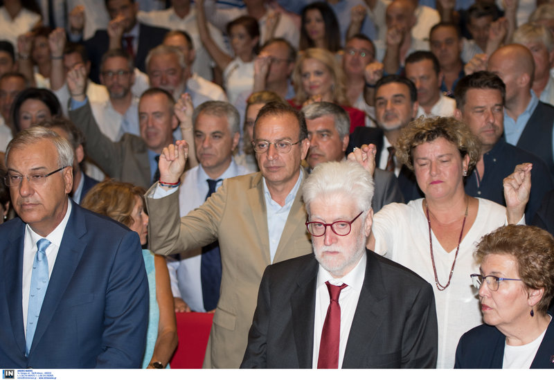 Ο Μωυσής Ελισάφ στην τελετή ορκωμοσίας του ως δήμαρχος Ιωαννίνων-