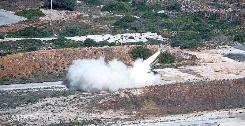 Η στιγμή της εκτόξευσης του αντιαεροπορικού πυραύλου