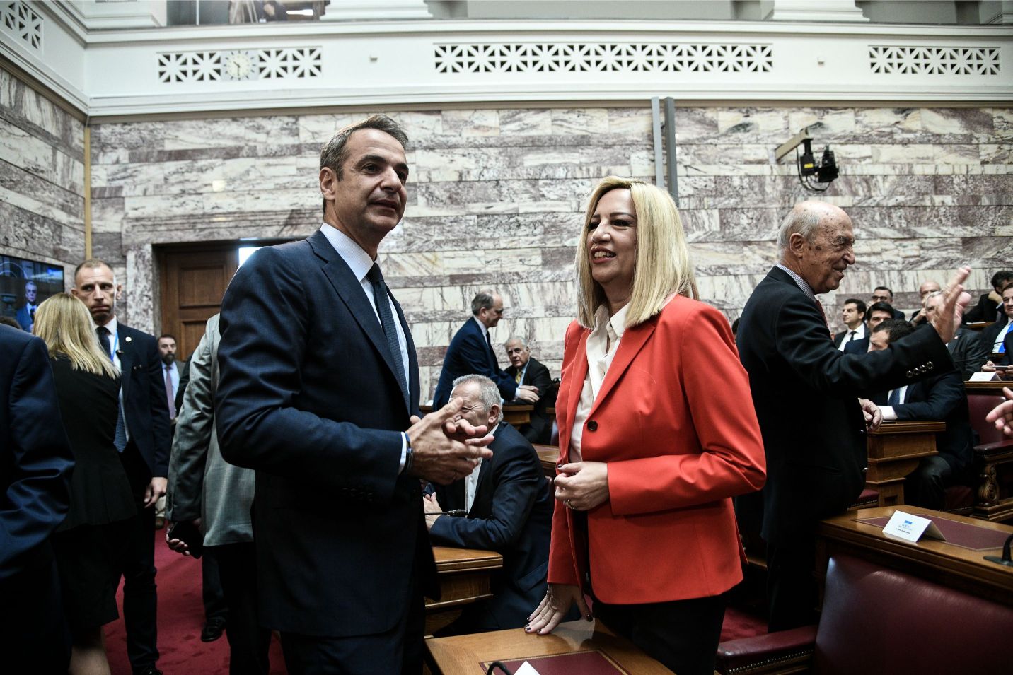 Ο Κυριάκος Μητσοτάκης και η Φώφη Γεννηματά στη Βουλή 