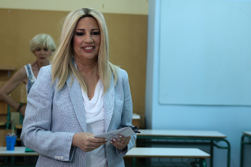Η Φώφη Γεννηματά κατά την άσκηση του εκλογικού της δικαιώματος