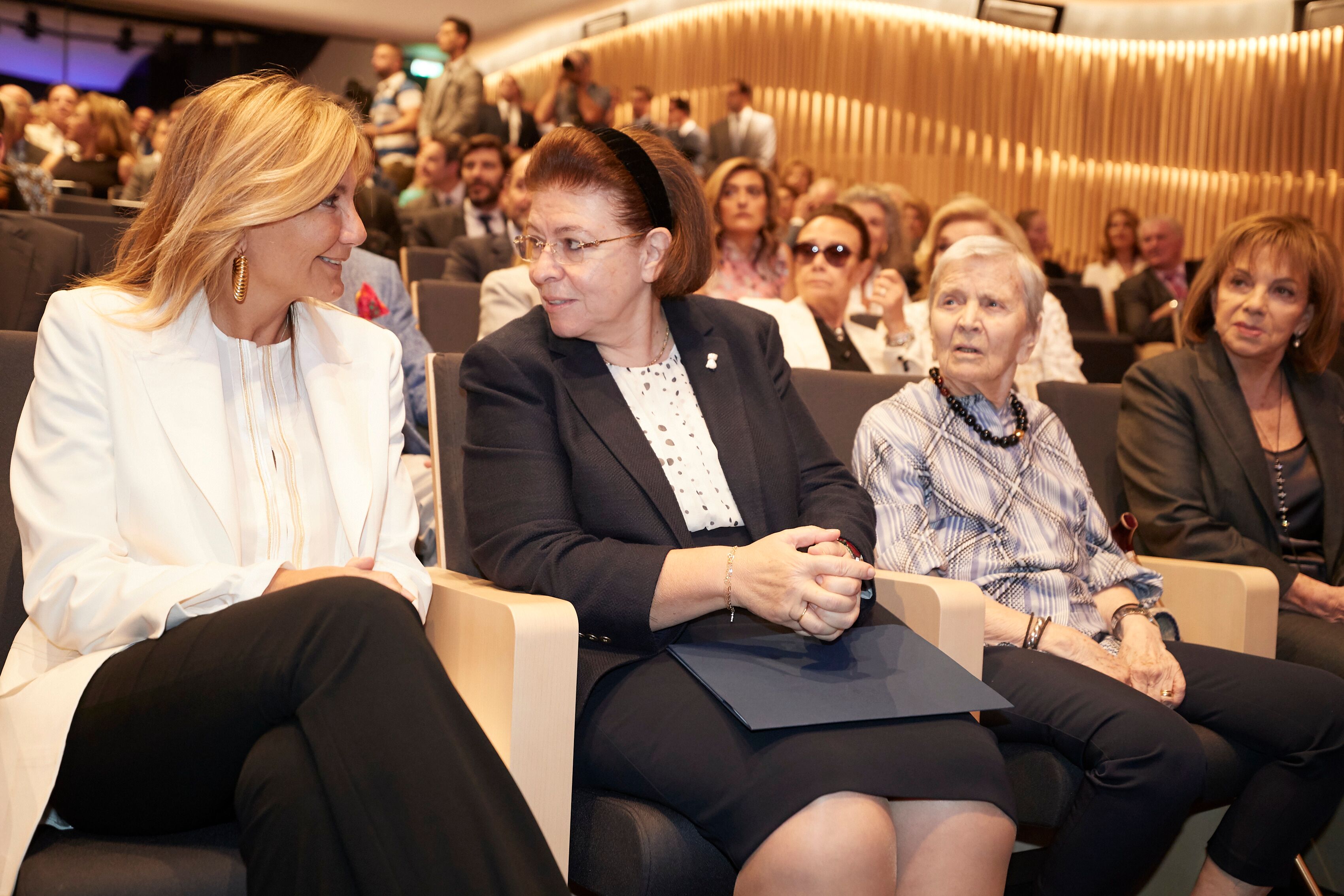 Μαρέβα Γκραμπόβσκι Μητσοτάκη, Λίνα Μενδώνη, Ελένη Αρβελέρ