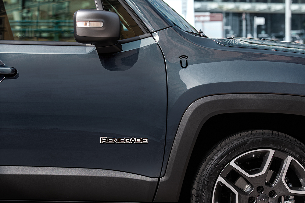 Jeep Renegade: Ανανεωμένο, με περισσότερες επιλογές συνδεσιμότητας
