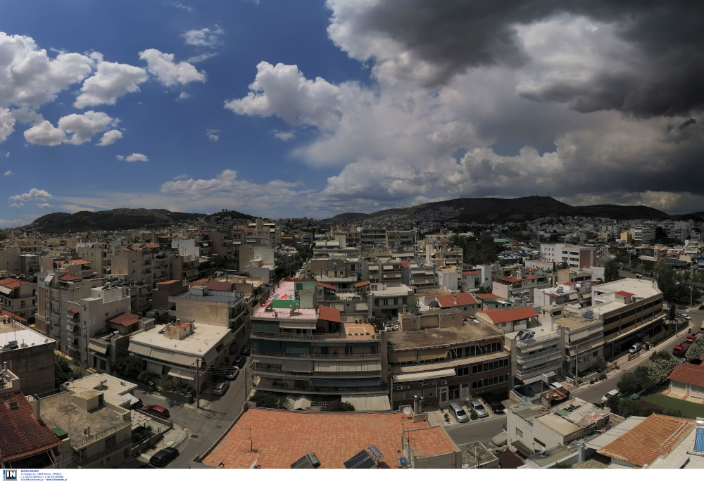 Καταιγιδοφόρο νέφος, ύψους 10 χλμ., έπληξε την Αττική -Τι καιρό θα κάνει αύριο