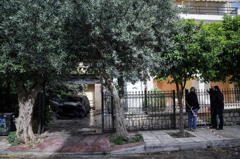 Το κατεστραμμένο αυτοκίνητο της δημοσιογράφου